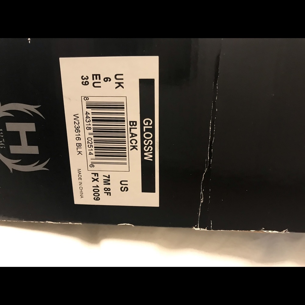 Hunter boots size 9 brand new with box